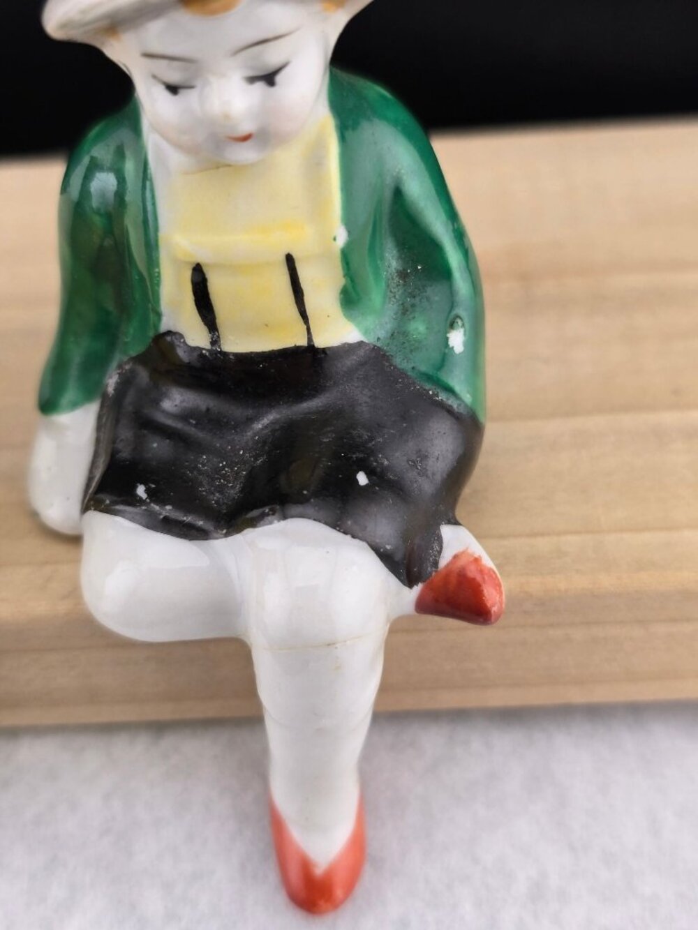 Vintage Porcelain Boy & Girl Shelf Sitter Figures Occupied Japan - Picture 5 of 15